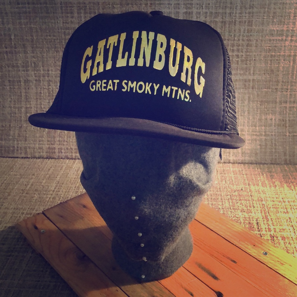 Vintage Trucker Hat “Great Smoky Mtns.” VTG New
